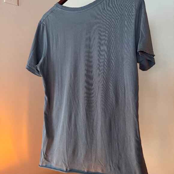 Def Leppard - Size Small - Band Tee - Picture 2 of 2